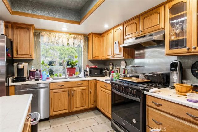 8623 Gobi Road, Phelan, CA 92371