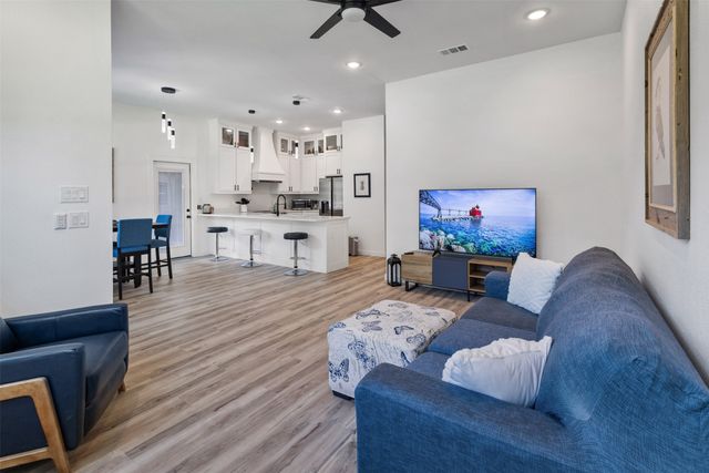 185 Barcelona Street, Payne Springs, TX 75156