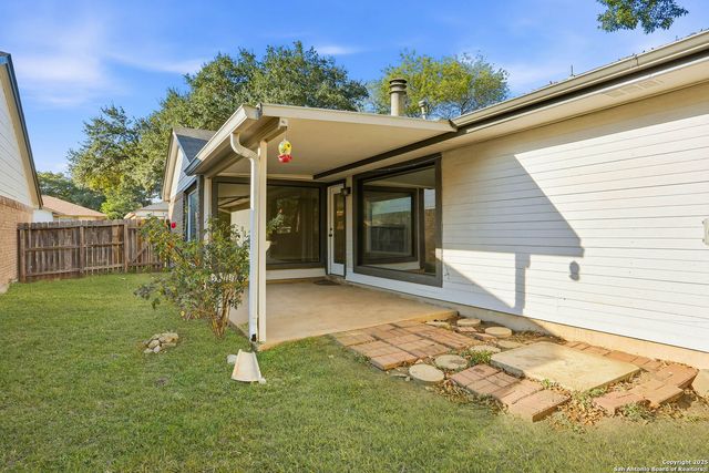 6432 Forest Village, San Antonio, TX 78250