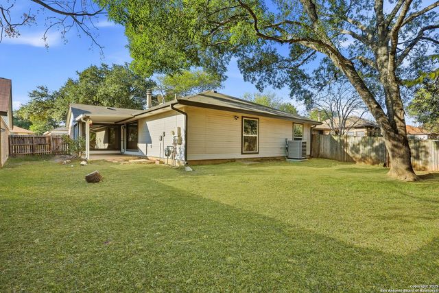 6432 Forest Village, San Antonio, TX 78250