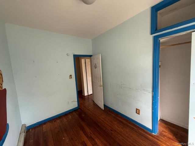 740 E 218th Street, Bronx, NY 10467