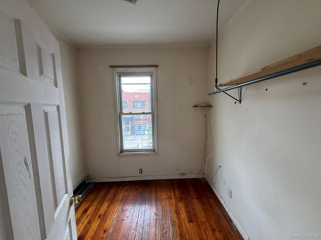 740 E 218th Street, Bronx, NY 10467