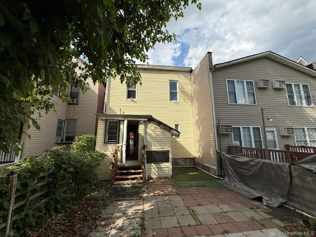 740 E 218th Street, Bronx, NY 10467