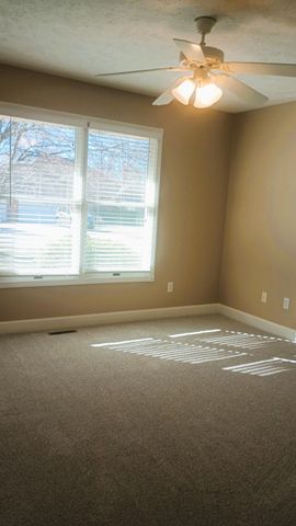 2301 W Camino Alto Street, Springfield, MO 65810