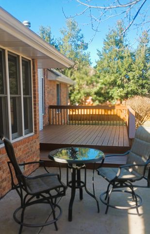 2301 W Camino Alto Street, Springfield, MO 65810