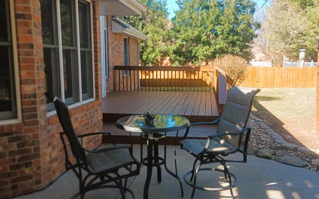 2301 W Camino Alto Street, Springfield, MO 65810