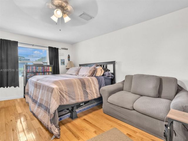 1911 N 53rd Ave, Hollywood, FL 33021