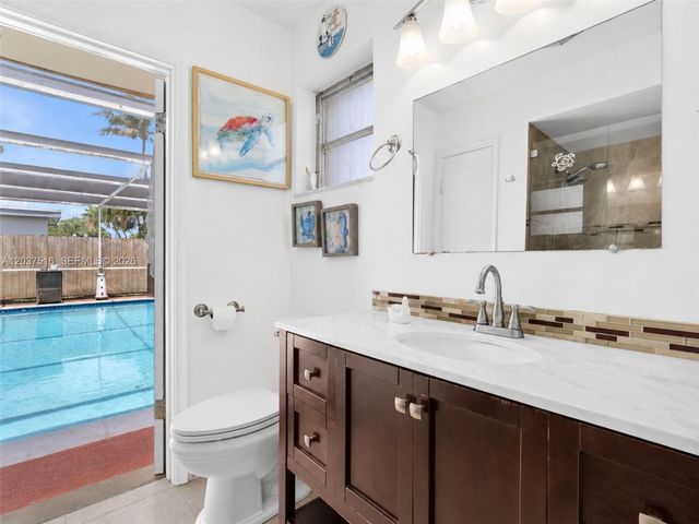 1911 N 53rd Ave, Hollywood, FL 33021