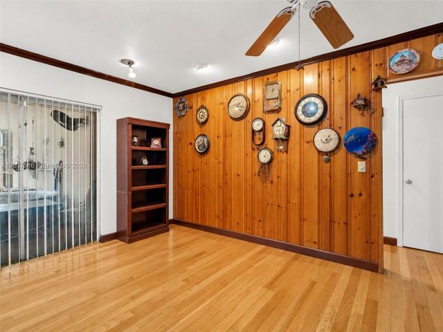 1911 N 53rd Ave, Hollywood, FL 33021