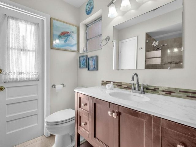 1911 N 53rd Ave, Hollywood, FL 33021