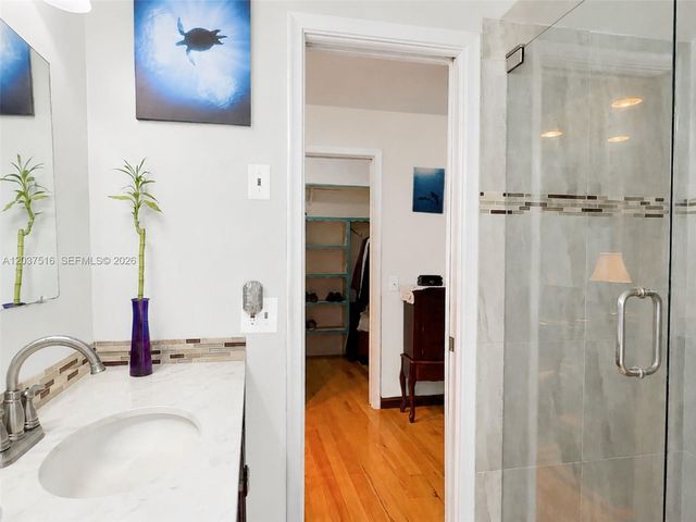1911 N 53rd Ave, Hollywood, FL 33021
