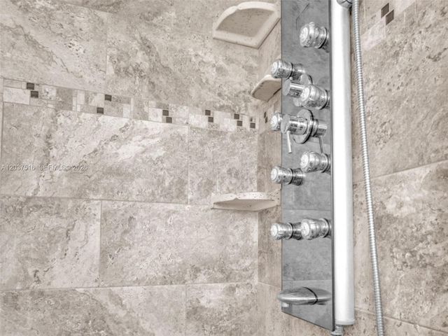 1911 N 53rd Ave, Hollywood, FL 33021
