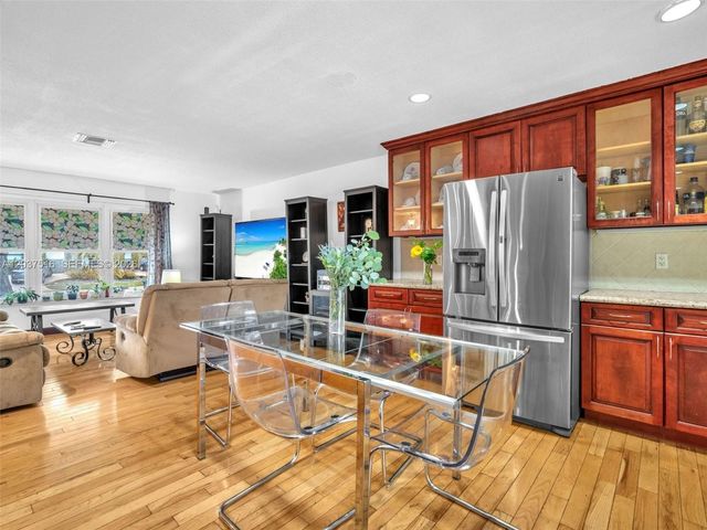 1911 N 53rd Ave, Hollywood, FL 33021