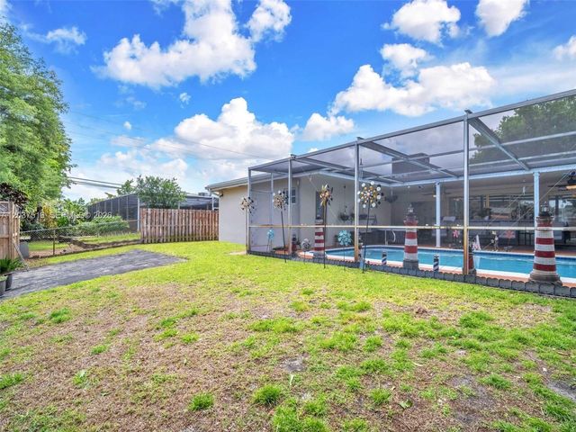 1911 N 53rd Ave, Hollywood, FL 33021