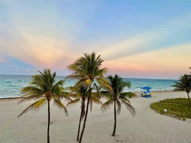 1911 N 53rd Ave, Hollywood, FL 33021
