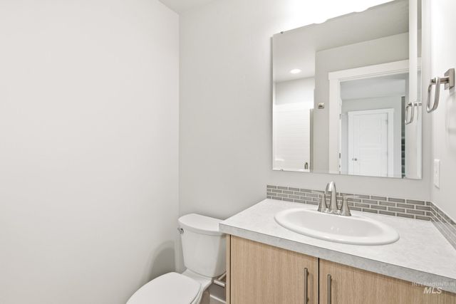 5254 E Open Canyon Dr, Nampa, ID 83687