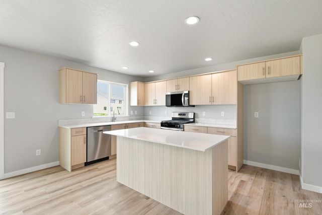 5254 E Open Canyon Dr, Nampa, ID 83687