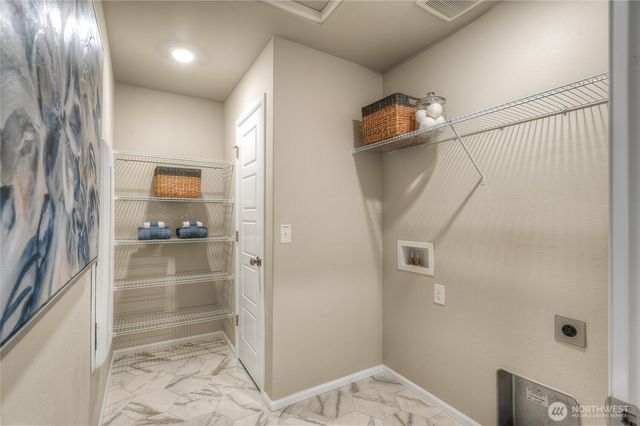 8327 44th Place NE, Marysville, WA 98270