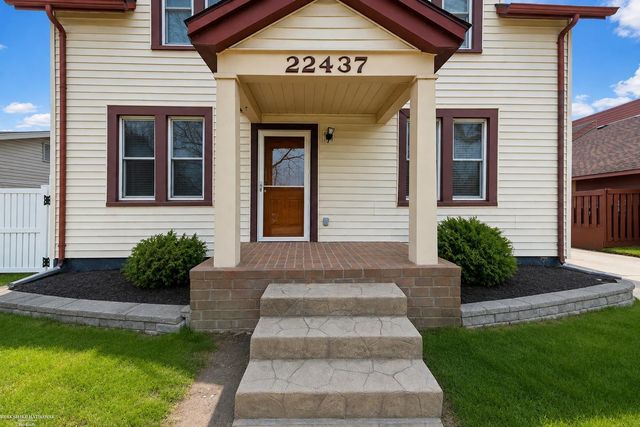 22437 Milner Street, St Clair Shores, MI 48081