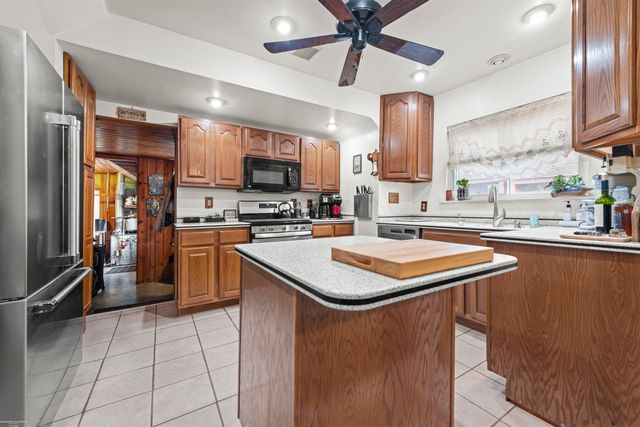 22437 Milner Street, St Clair Shores, MI 48081