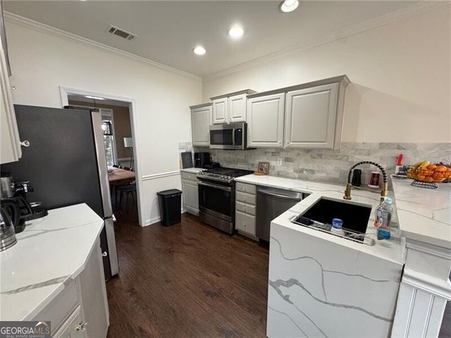 524 King Street, Suwanee, GA 30024