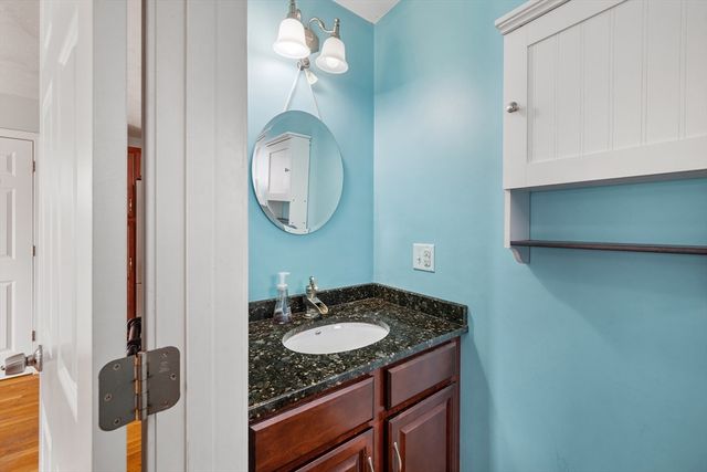 4 Ell Rd, Holbrook, MA 02343