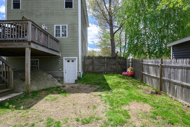 4 Ell Rd, Holbrook, MA 02343