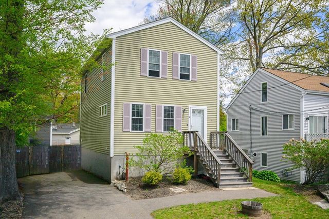4 Ell Rd, Holbrook, MA 02343