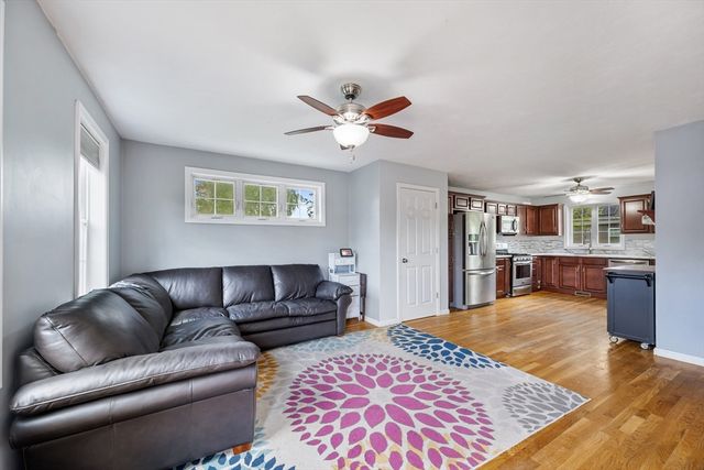 4 Ell Rd, Holbrook, MA 02343