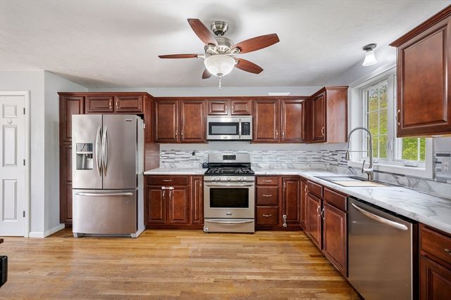 4 Ell Rd, Holbrook, MA 02343