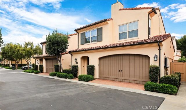 29 Oakfield, Irvine, CA 92620
