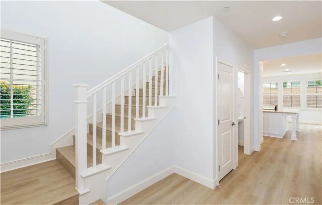 29 Oakfield, Irvine, CA 92620