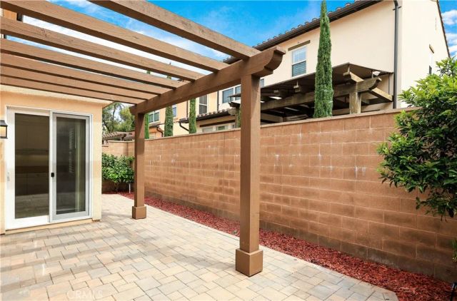 29 Oakfield, Irvine, CA 92620