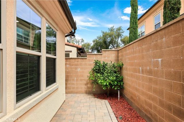 29 Oakfield, Irvine, CA 92620
