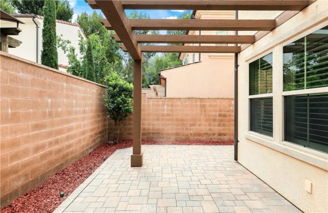 29 Oakfield, Irvine, CA 92620