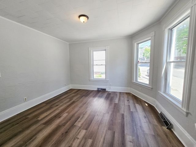 21 Dexter 1, Haverhill, MA 01830