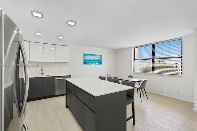 3440 NE 192nd St 5P-A, Aventura, FL 33180