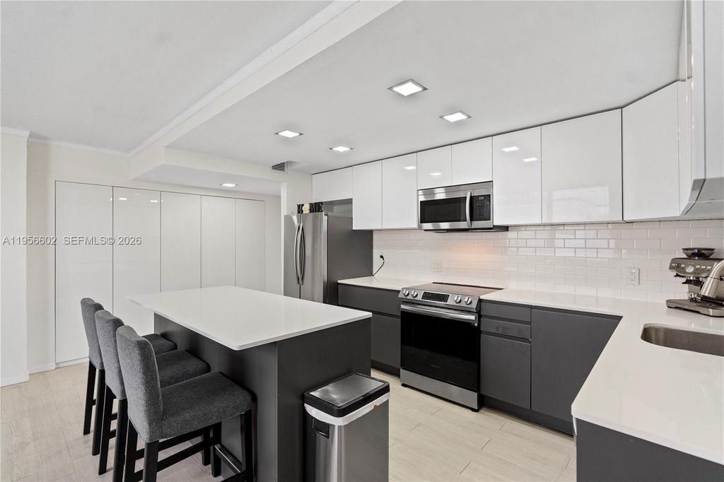 3440 NE 192nd St 5P-A, Aventura, FL 33180