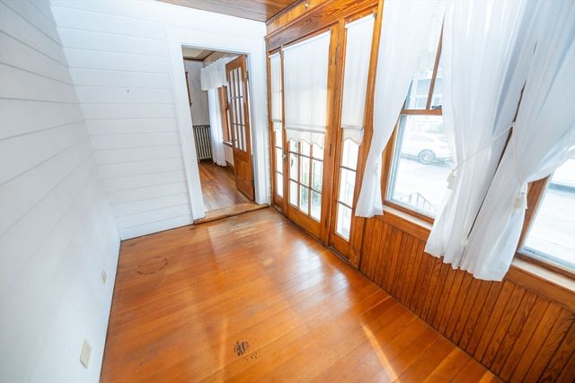 10 White St, Quincy, MA 02169