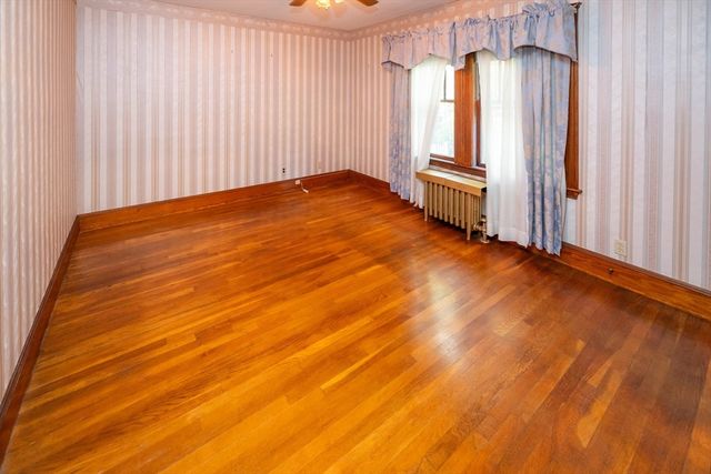 10 White St, Quincy, MA 02169