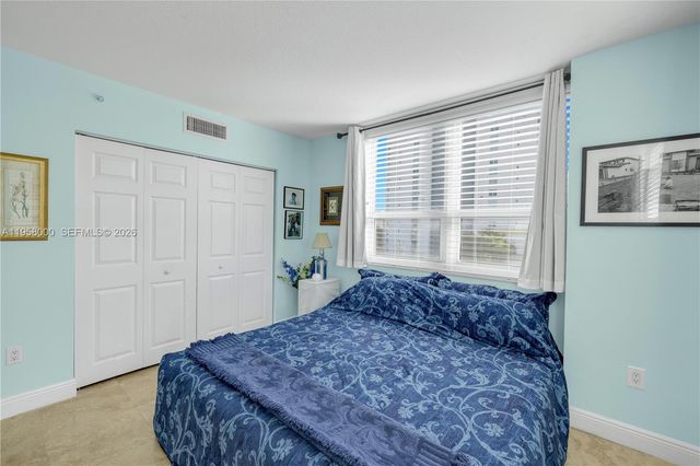 3232 SW 22nd Ter 501, Miami, FL 33145