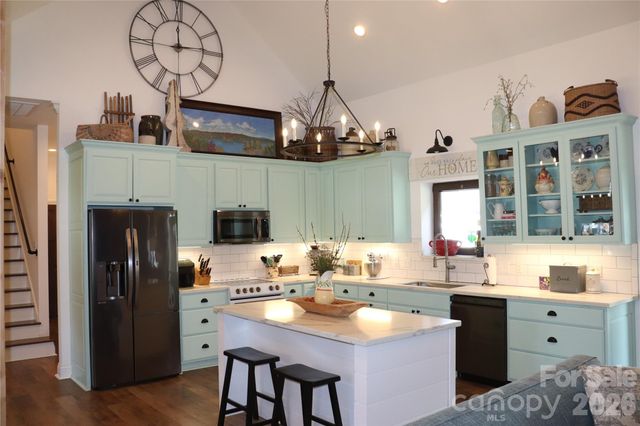 119 Hill Street, Granite Falls, NC 28630