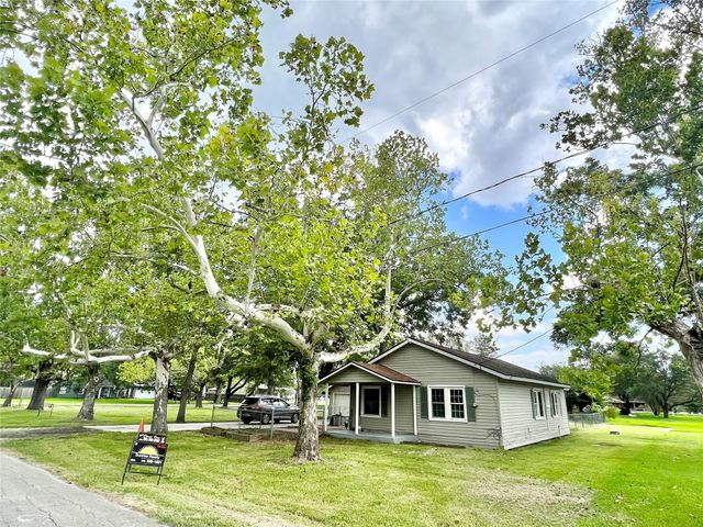 14414 2nd Street Street, Santa Fe, TX 77517