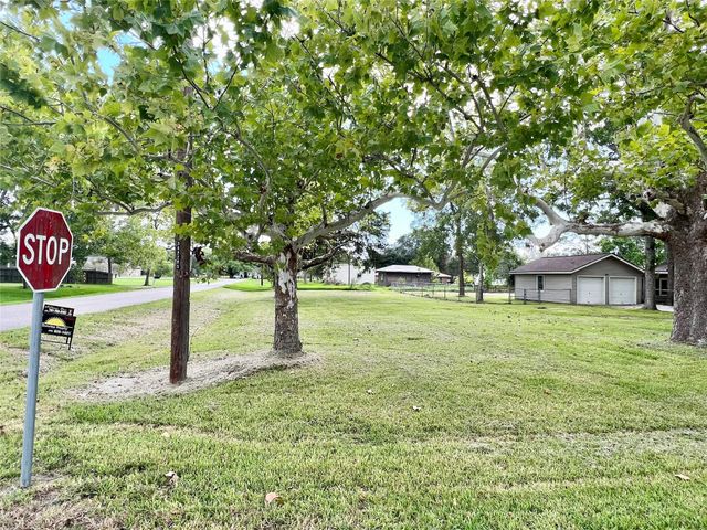 14414 2nd Street Street, Santa Fe, TX 77517