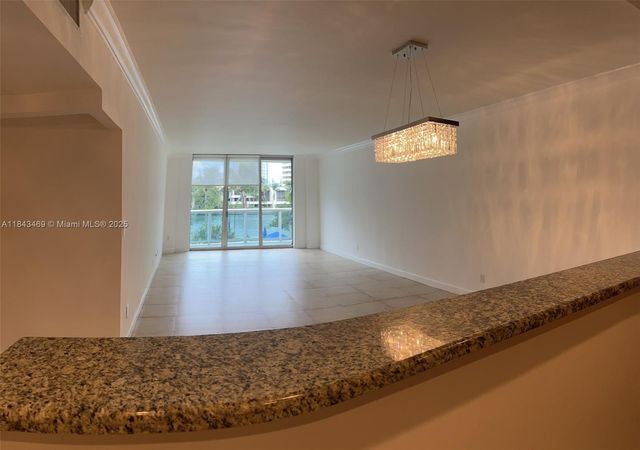 19390 Collins Ave 207, Sunny Isles Beach, FL 33160