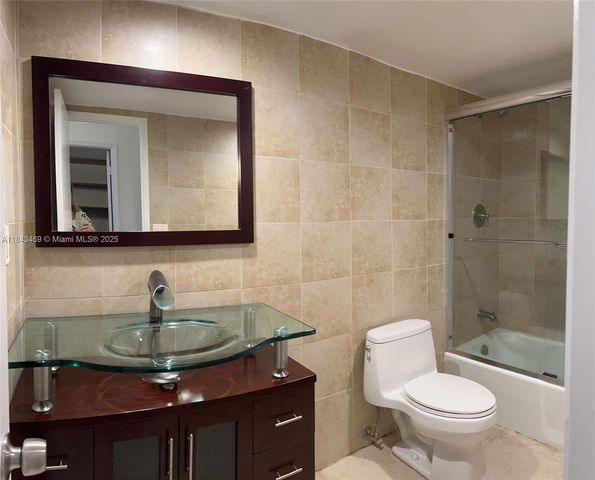 19390 Collins Ave 207, Sunny Isles Beach, FL 33160