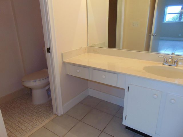 3286 Arcara Way 413, Greenacres, FL 33467