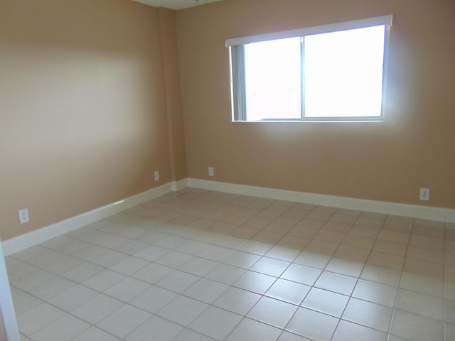 3286 Arcara Way 413, Greenacres, FL 33467