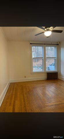 29 Bellevue Street, Putnam, CT 06260