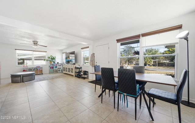 2234 FOURAKER Road, Jacksonville, FL 32210